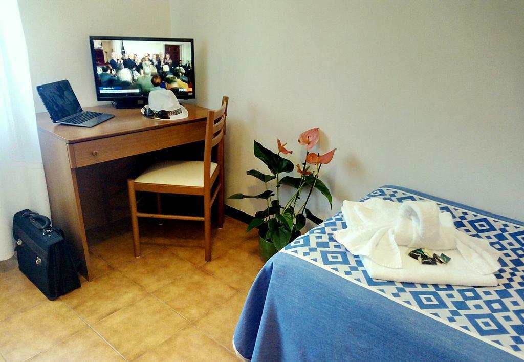 Centro Vacanze Cavallino Opera Nascimbeni Лидо ди Йезоло Екстериор снимка